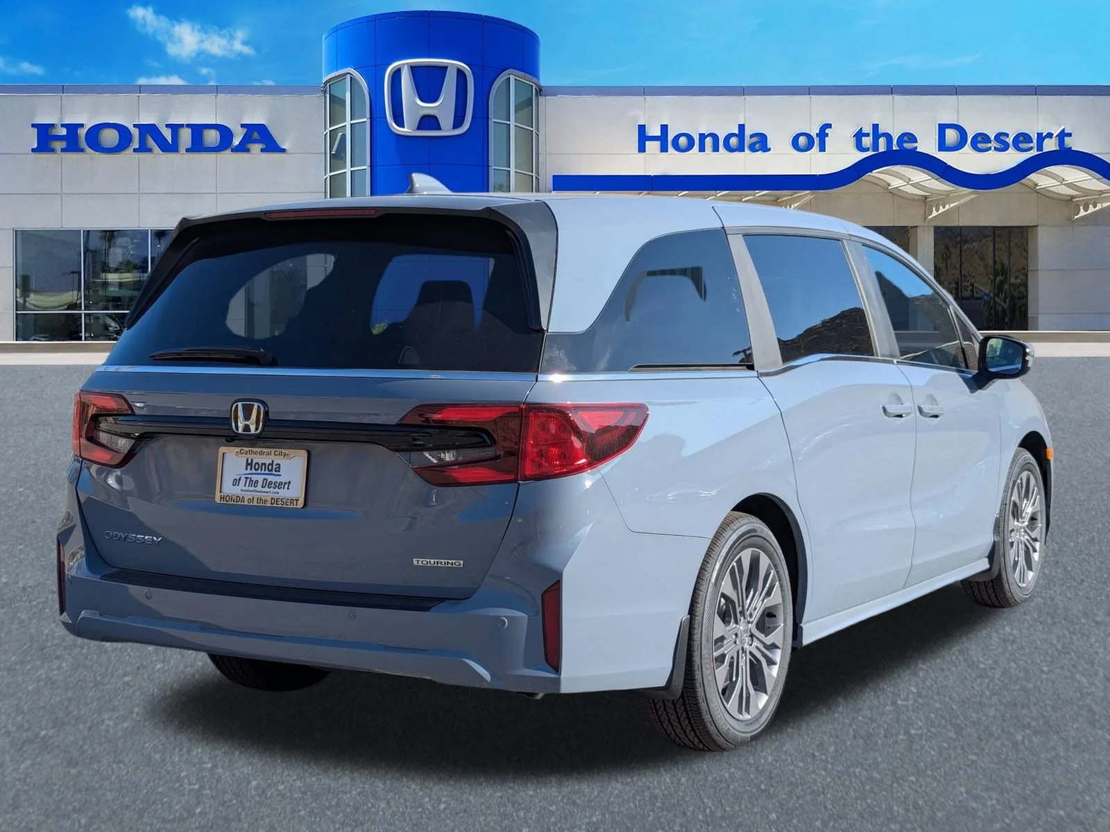 New 2026 Sonic Gray Pearl Honda Touring image 3