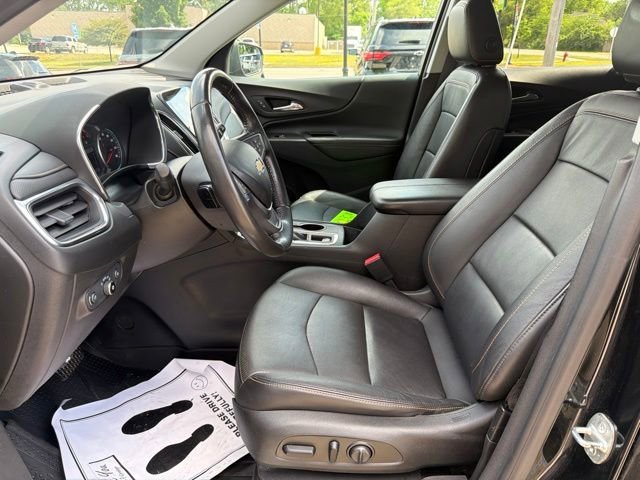 Used 2021 MOSAIC BLACK METALLIC Chevrolet Premier image 23