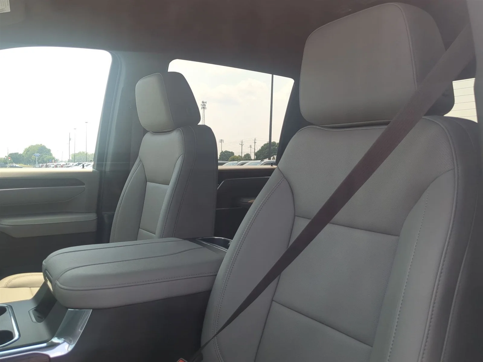 New 2026 Summit White GMC SLT image 43