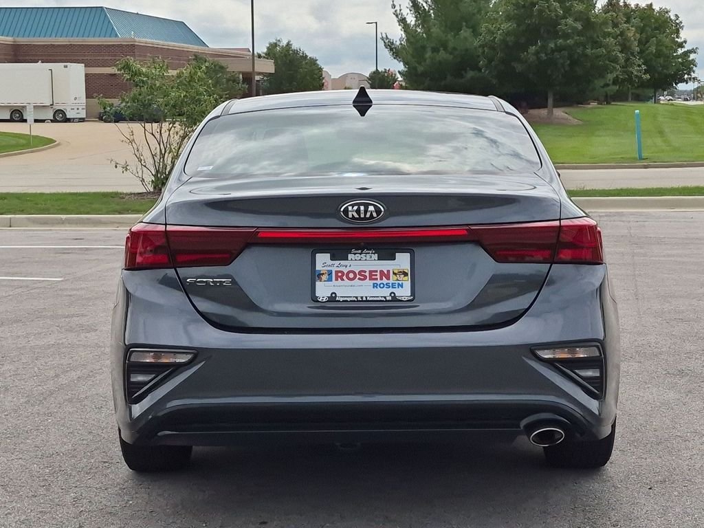 Used 2019 Gray Kia LXS image 6