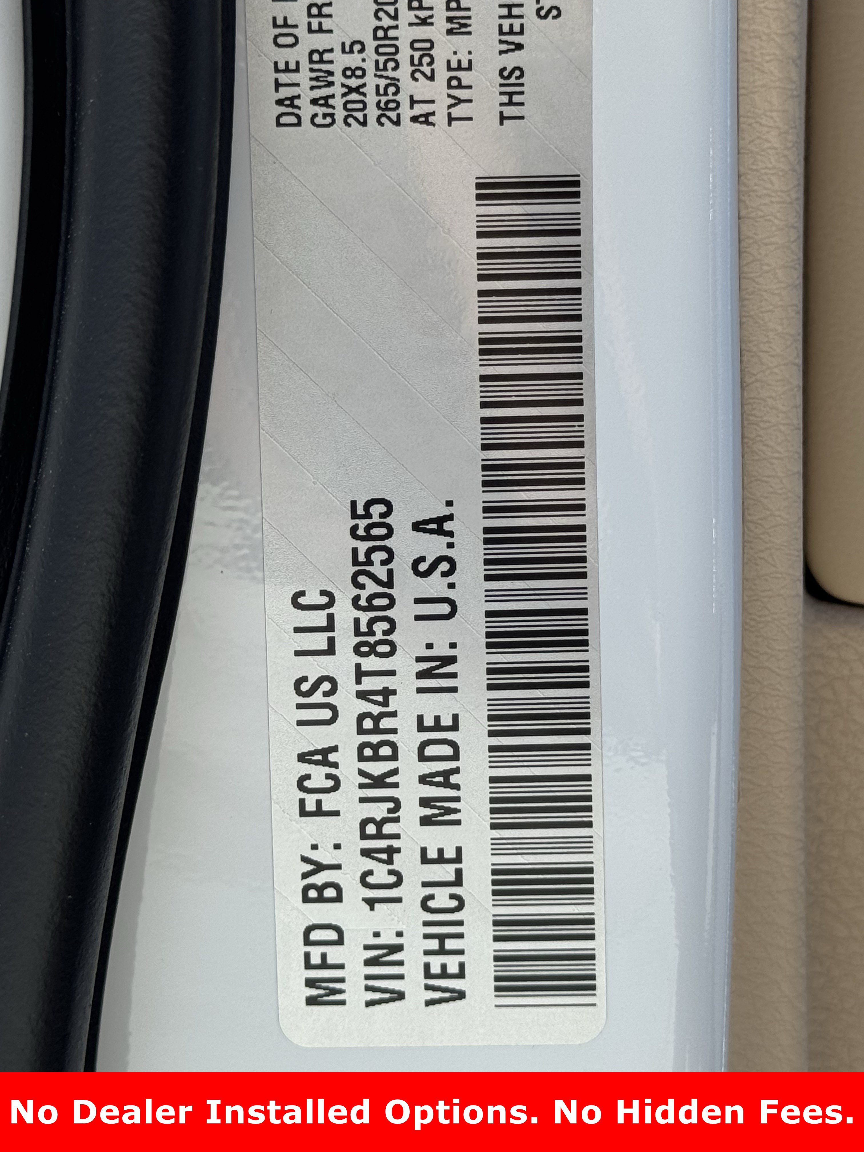 New 2026 Bright White Clear-Coat Exterior Paint Jeep Limited image 22