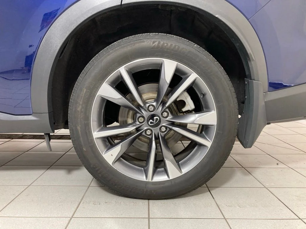 Used 2023 Blue INFINITI LUXE image 28