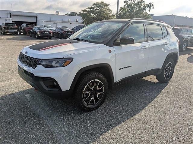 Used 2025 Bright White Clearcoat Jeep Trailhawk image 8
