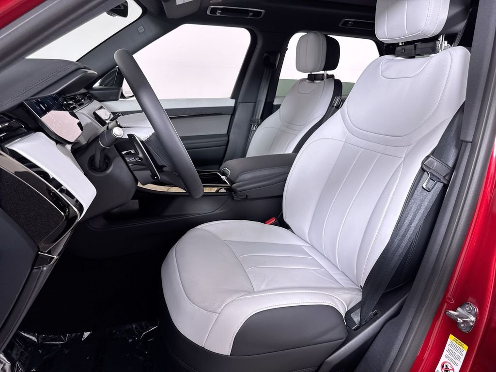 New 2026 Firenze Red Land Rover Dynamic SE image 11