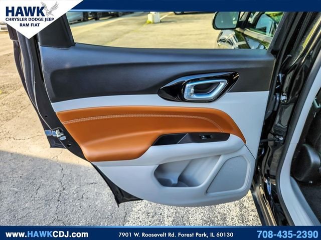 Used 2023 Black Jeep Limited image 23