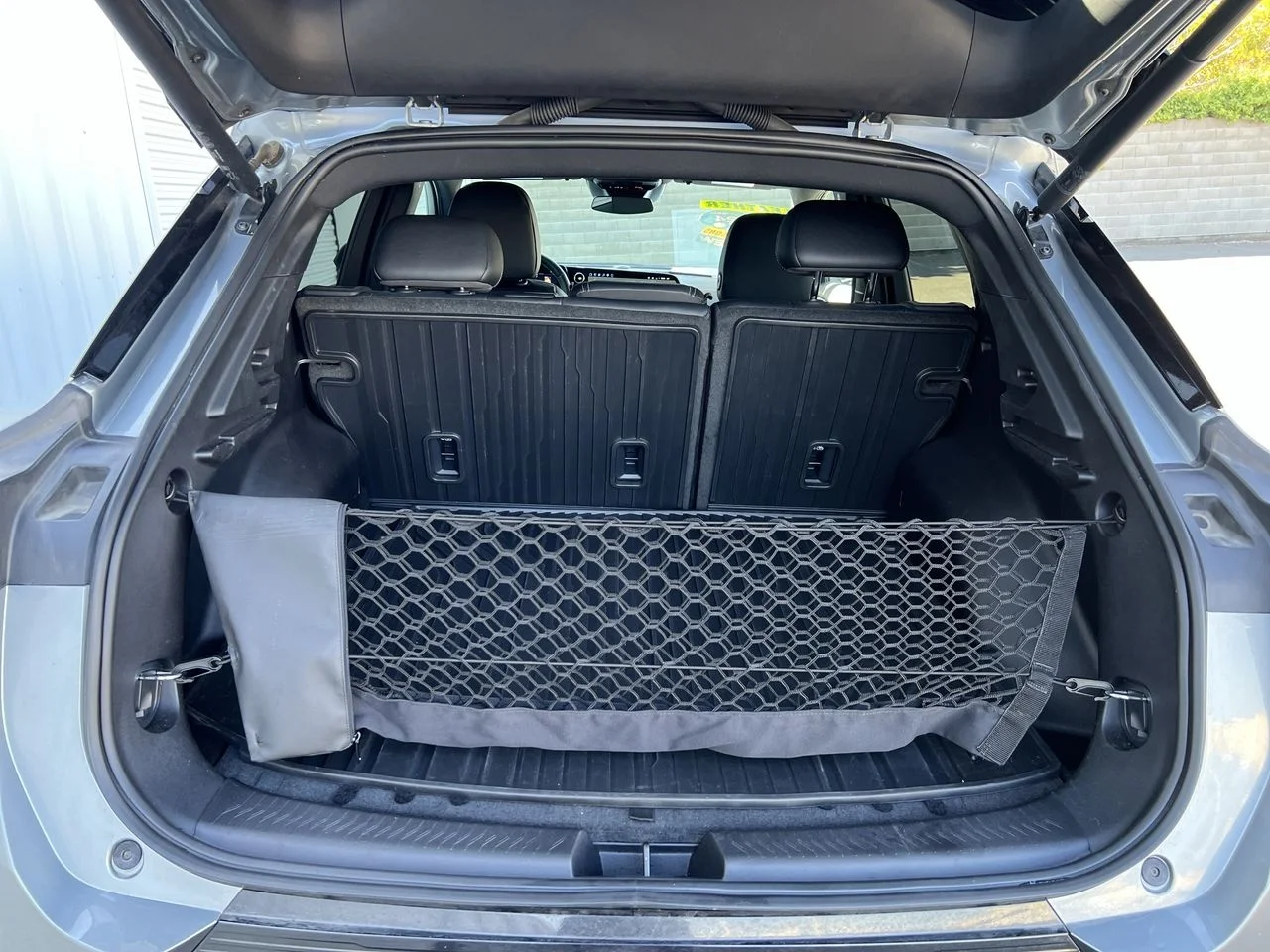 2024 Chevrolet Equinox EV LT - Photo 28