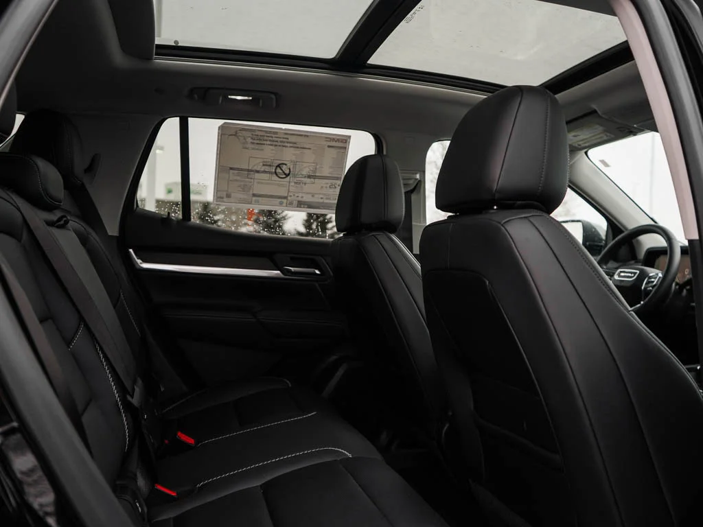 2026 GMC Terrain Denali - Photo 12