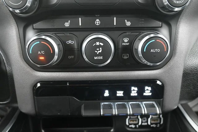 Used 2022 Silver Ram Big Horn/Lone Star image 24