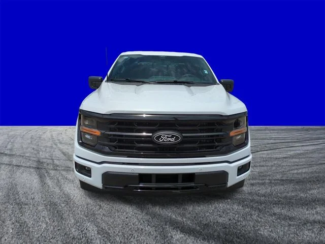 New 2026 Oxford White Ford XLT image 9