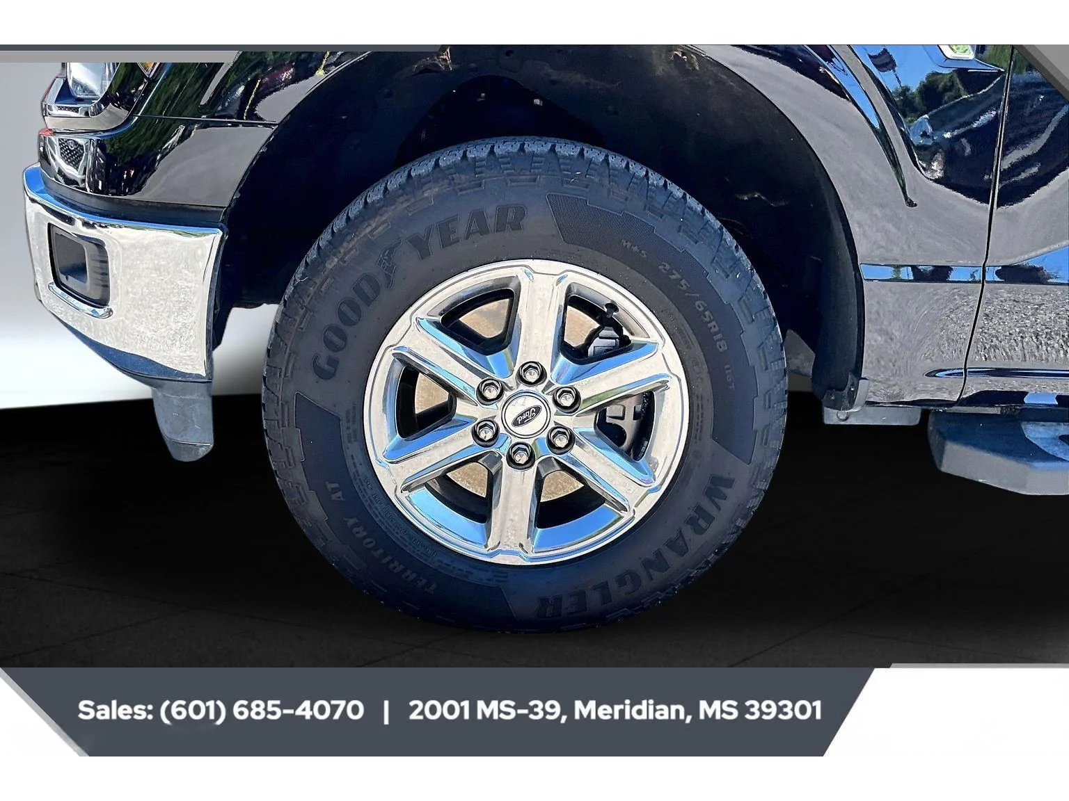 Used 2025 AGATE BLACK METALLIC Ford XLT image 7