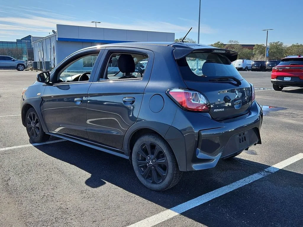 Used 2024 Gray Mitsubishi Black Edition image 4