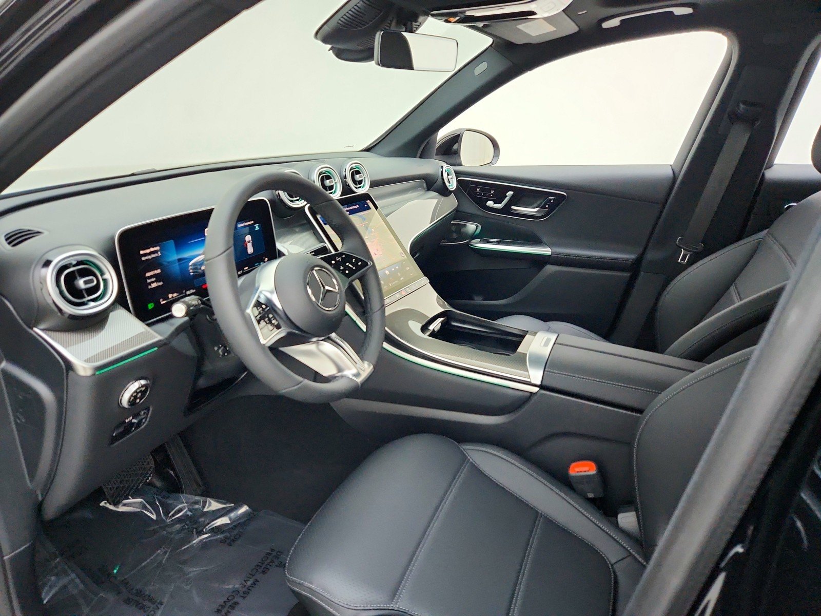 New 2026 Black Mercedes-Benz GLC 300 SUV image 16