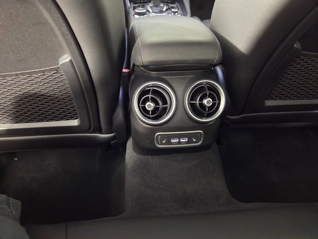 2025 Alfa Romeo Giulia Base - Photo 20
