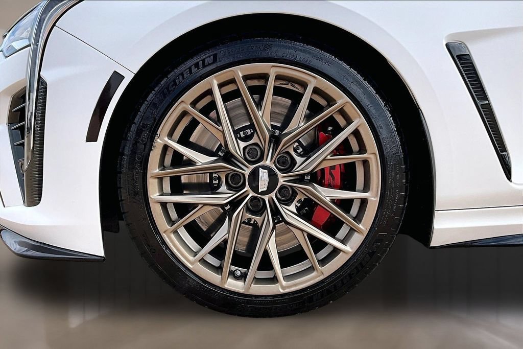 Certified Used 2023 Summit White Cadillac V-Series Blackwing image 8