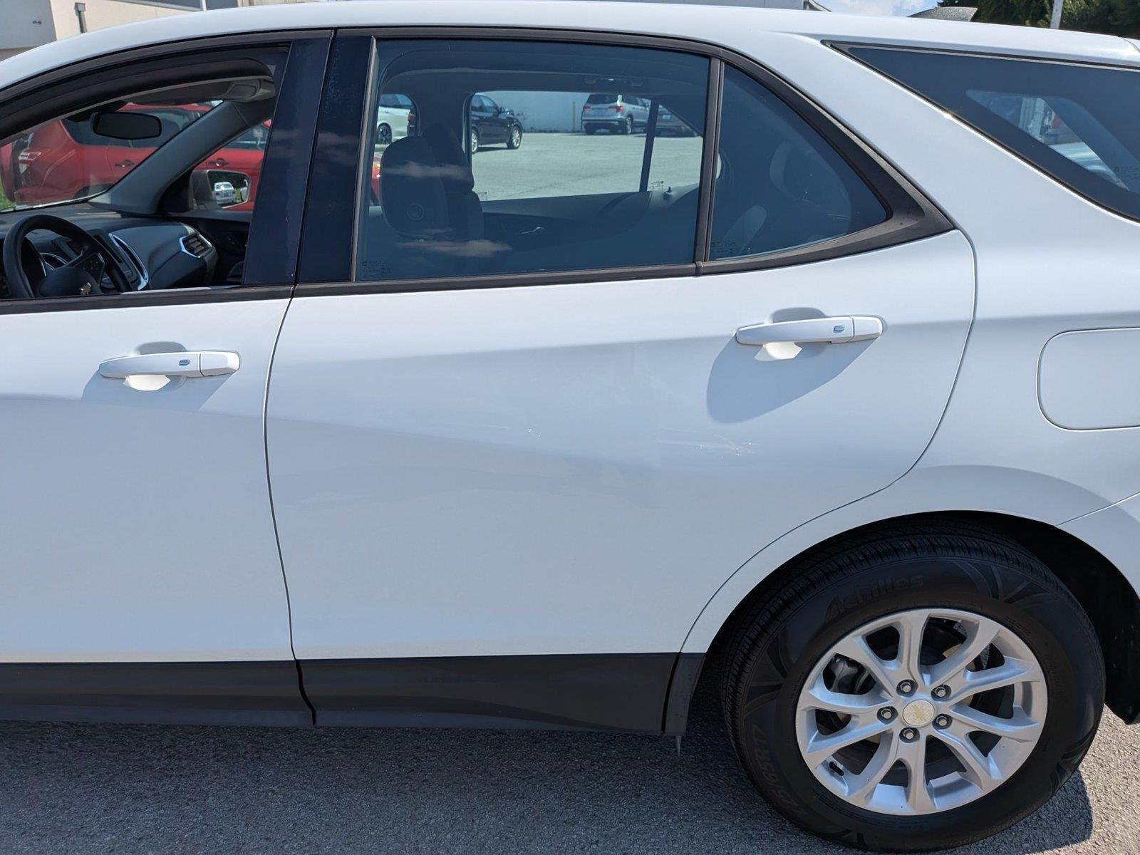 Used 2019 Summit White Chevrolet LS image 29