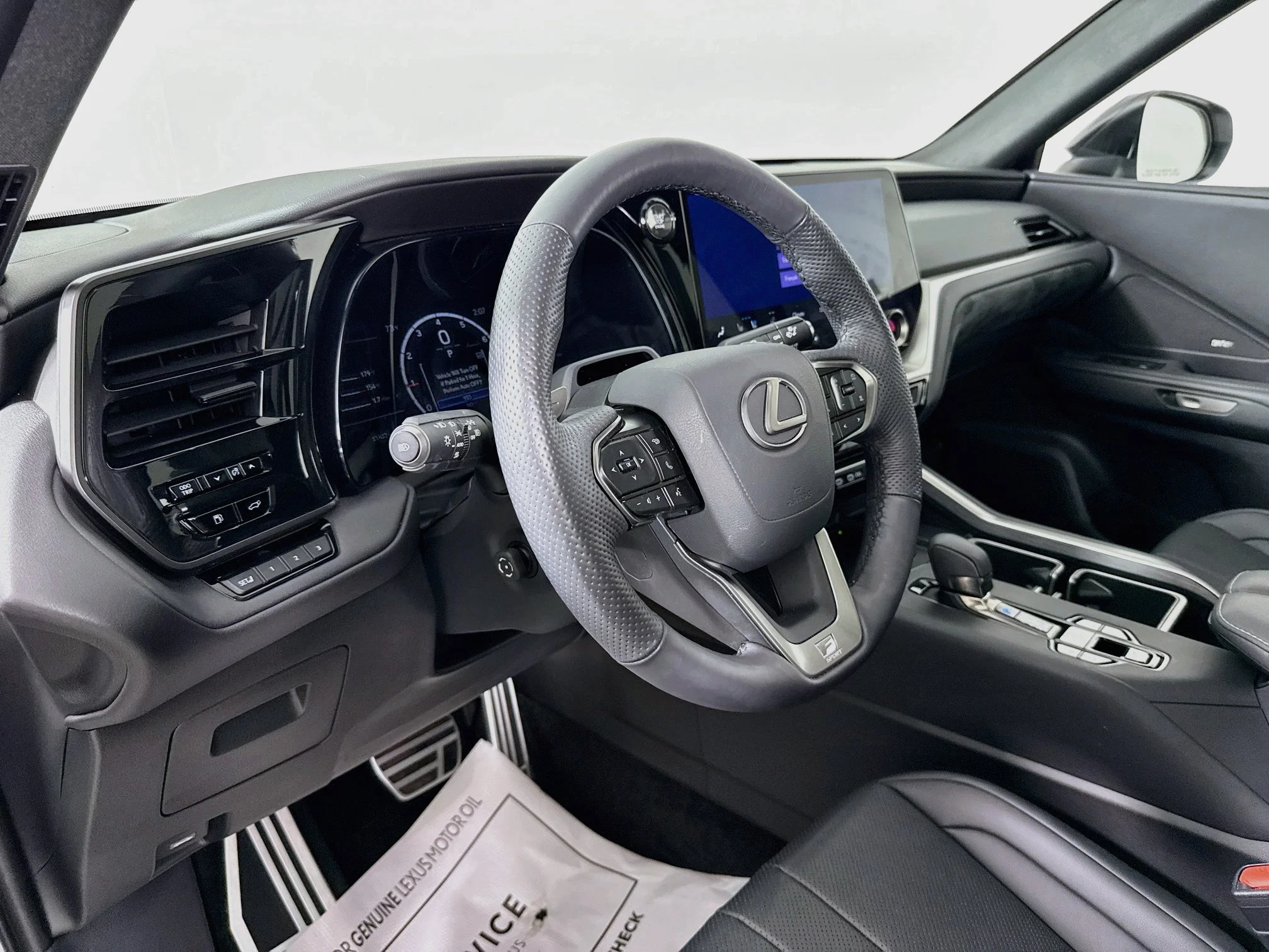 Certified Used 2025 Pearl Lexus 350 F SPORT Handling image 9
