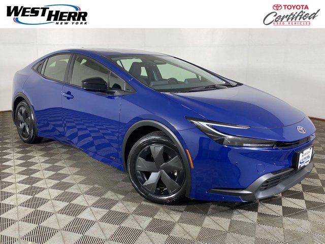 2024 Toyota Prius LE