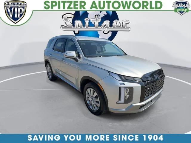 Used 2024 Silver Hyundai SEL image 2