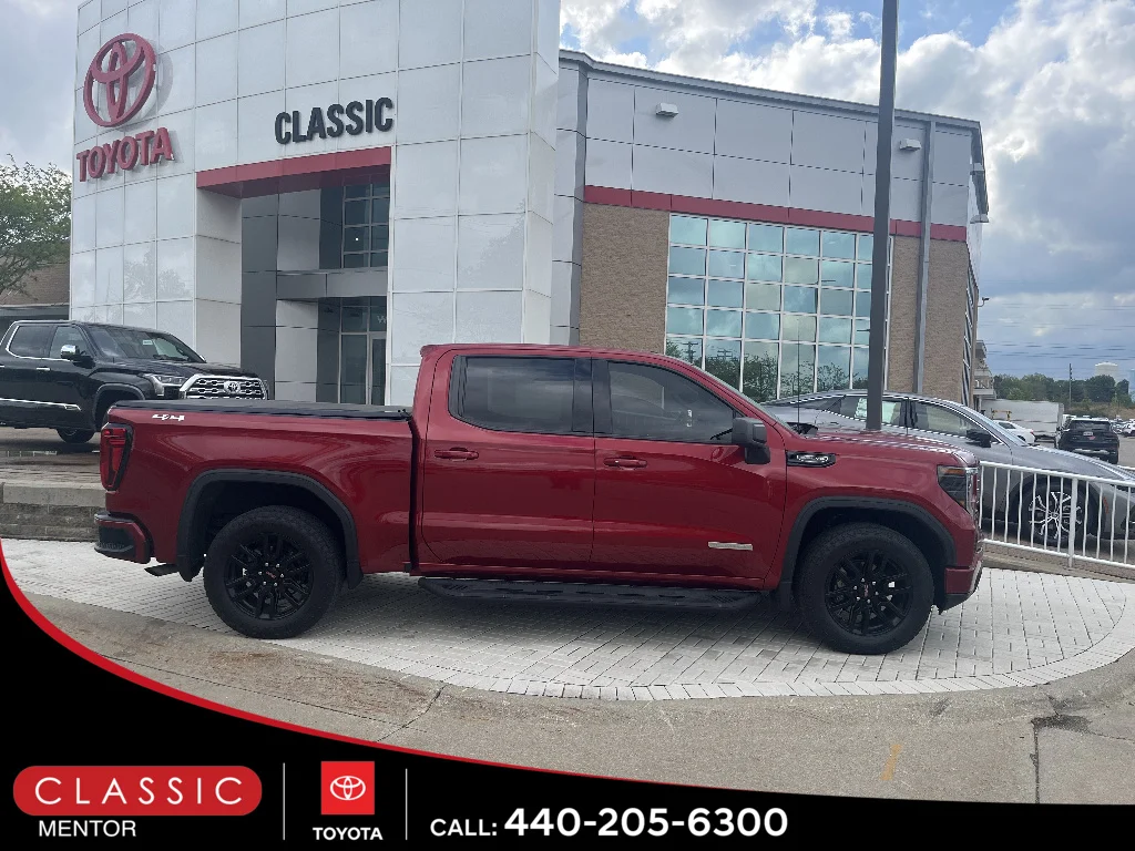 2023 GMC Sierra 4WD Crew Cab Short Box Elevation's photo