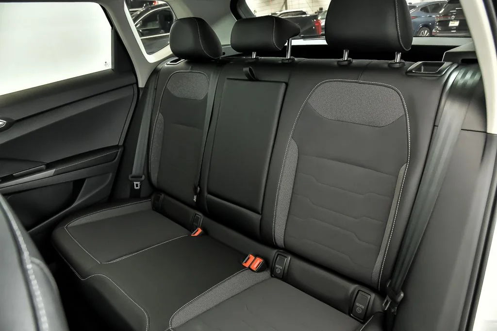 New 2026 White Volkswagen 1.5T SE Black image 9