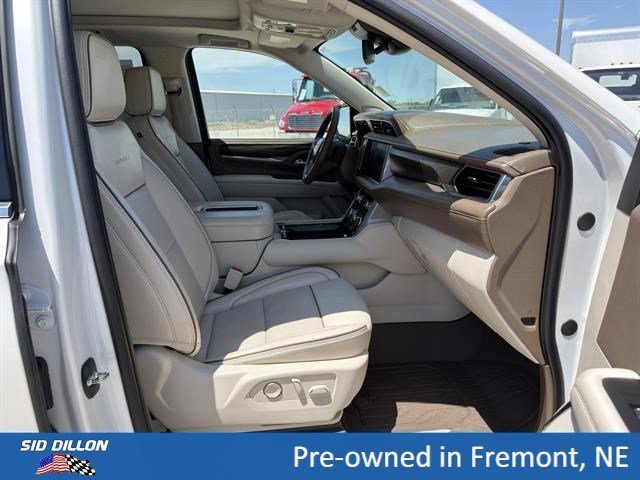 Used 2024 White Frost Tricoat GMC Denali image 19