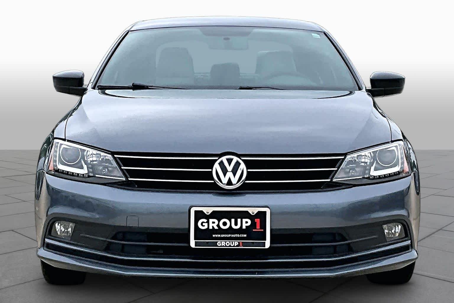Used 2016 Platinum Gray Metallic Volkswagen 1.8T Sport image 4