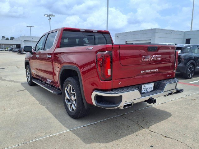 2023 GMC Sierra 1500 SLT - Photo 7