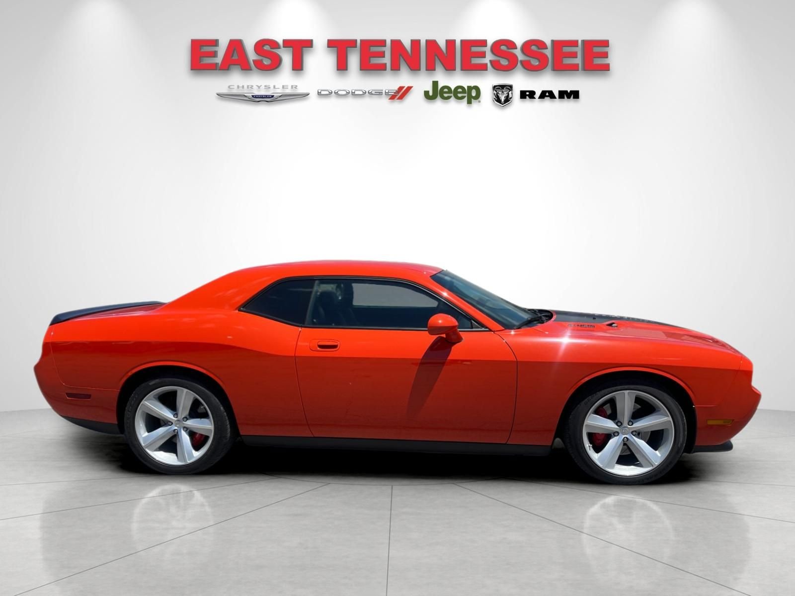 Used 2008 Orange Dodge SRT8 image 2
