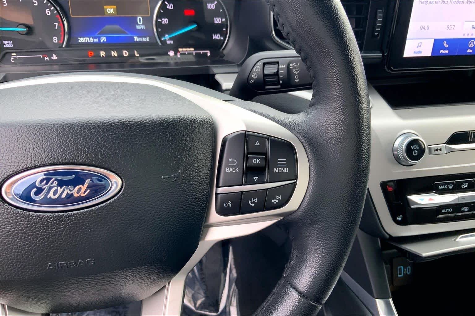 Used 2024 Agate Black Metallic Ford XLT image 22