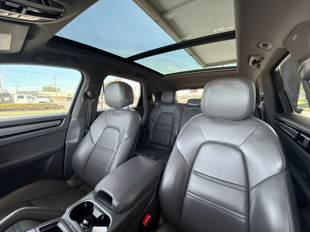 Used 2019 Blue Porsche S image 12