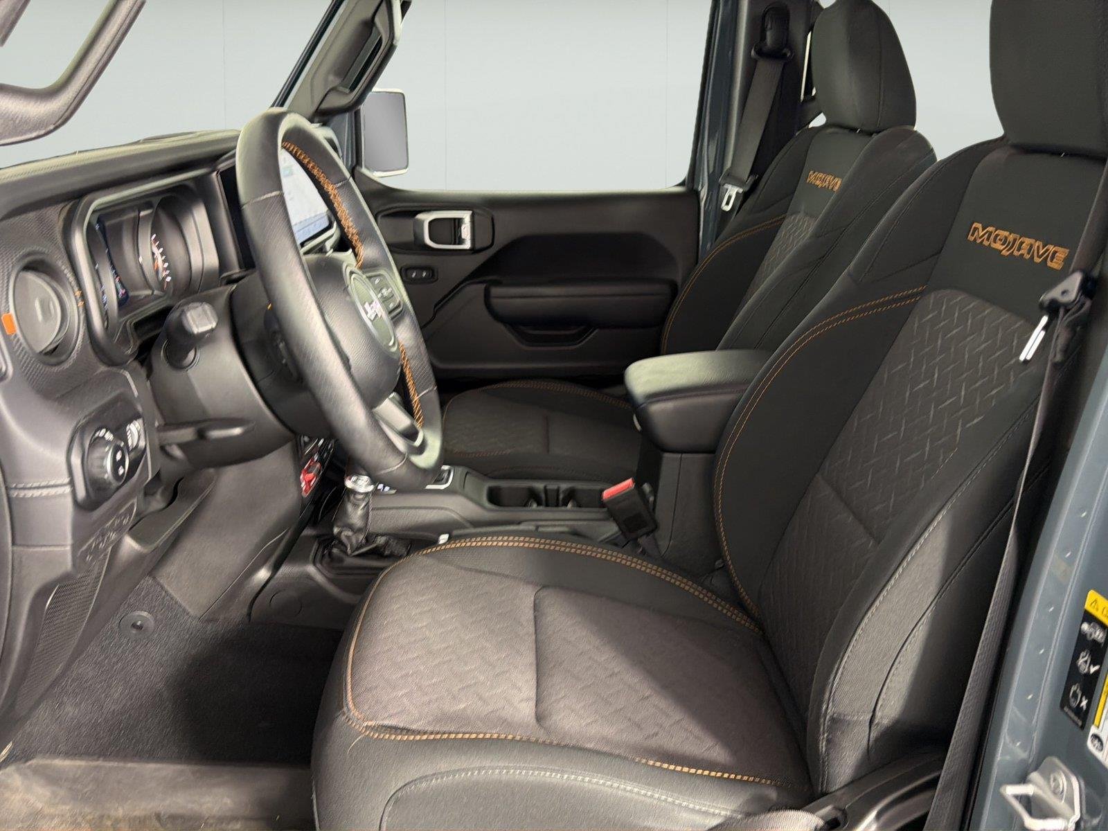 Used 2024 Anvil Clear Coat Jeep Mojave image 15