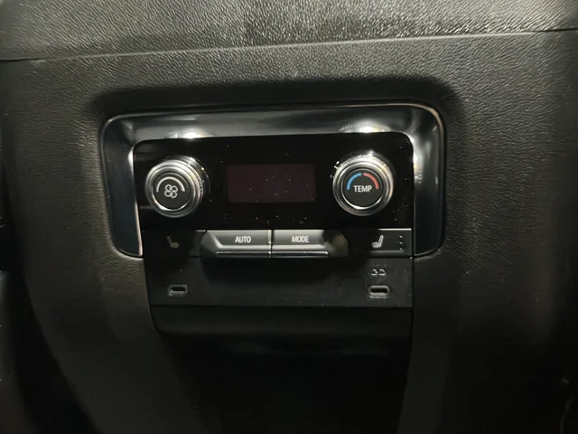 2026 GMC Yukon XL Denali - Photo 33