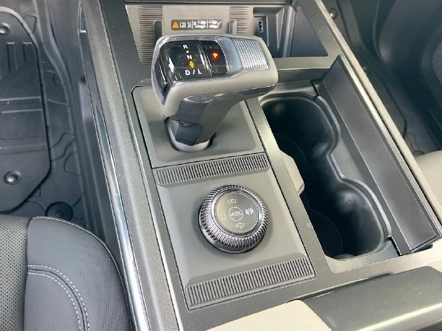 2026 GMC HUMMER EV 2X - Photo 12