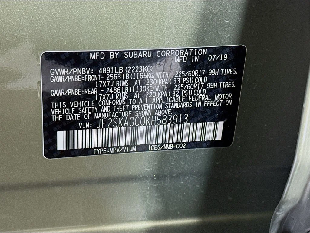 Used 2019 Green Subaru Premium image 42