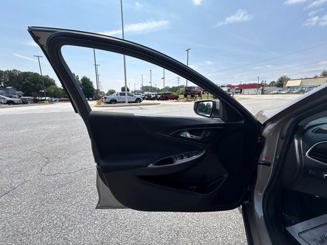 Used 2023 Gray Chevrolet LT image 10