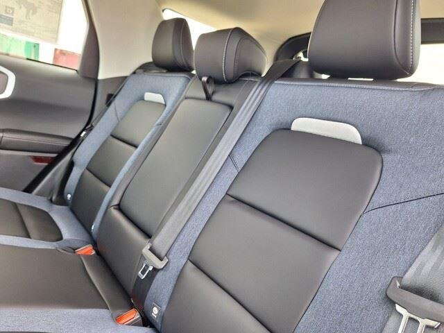 New 2026 Azure Gray Metallic Tri-Coat Ford Outer Banks® image 28