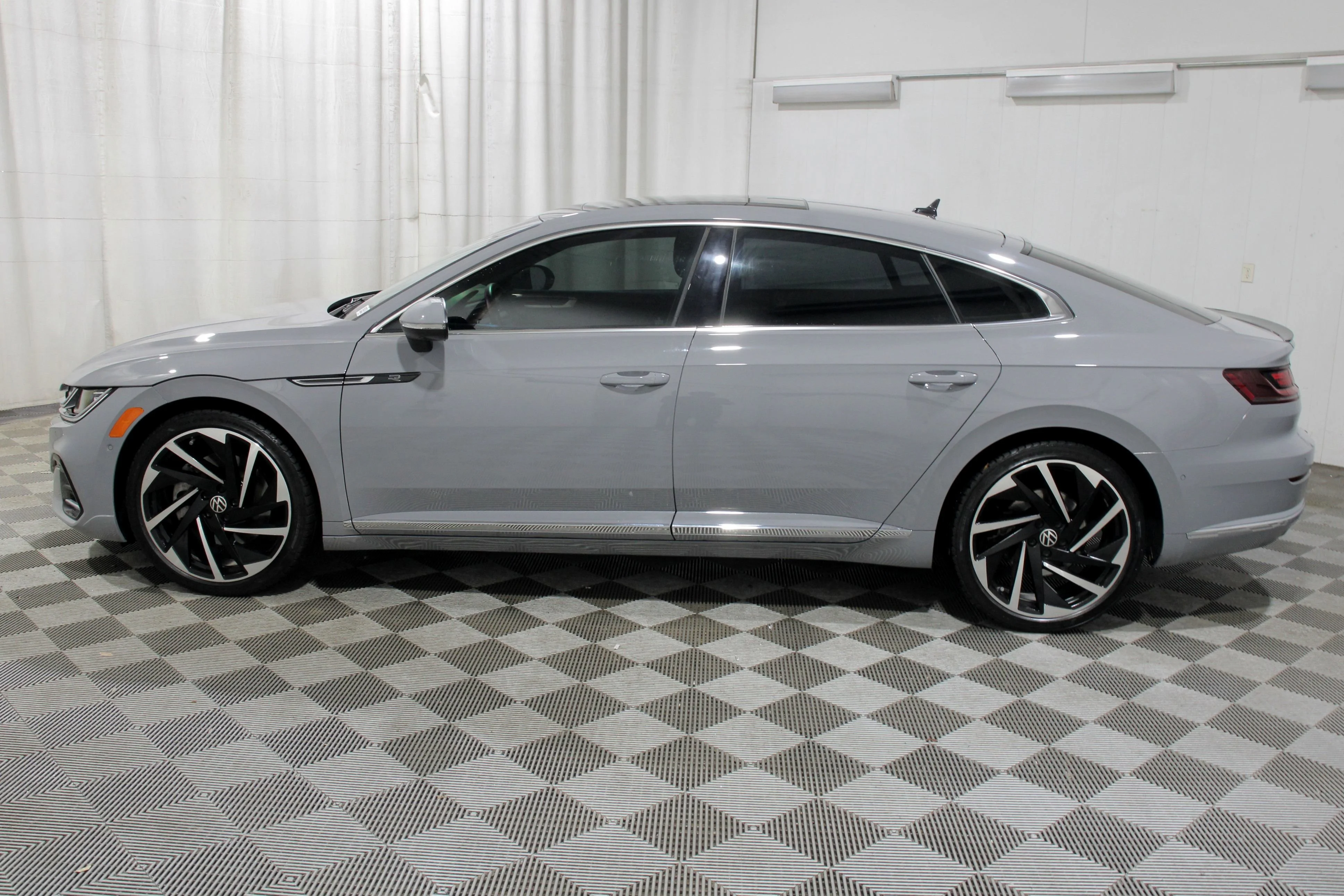 2023 Volkswagen Arteon SEL Premium R-Line - Photo 32