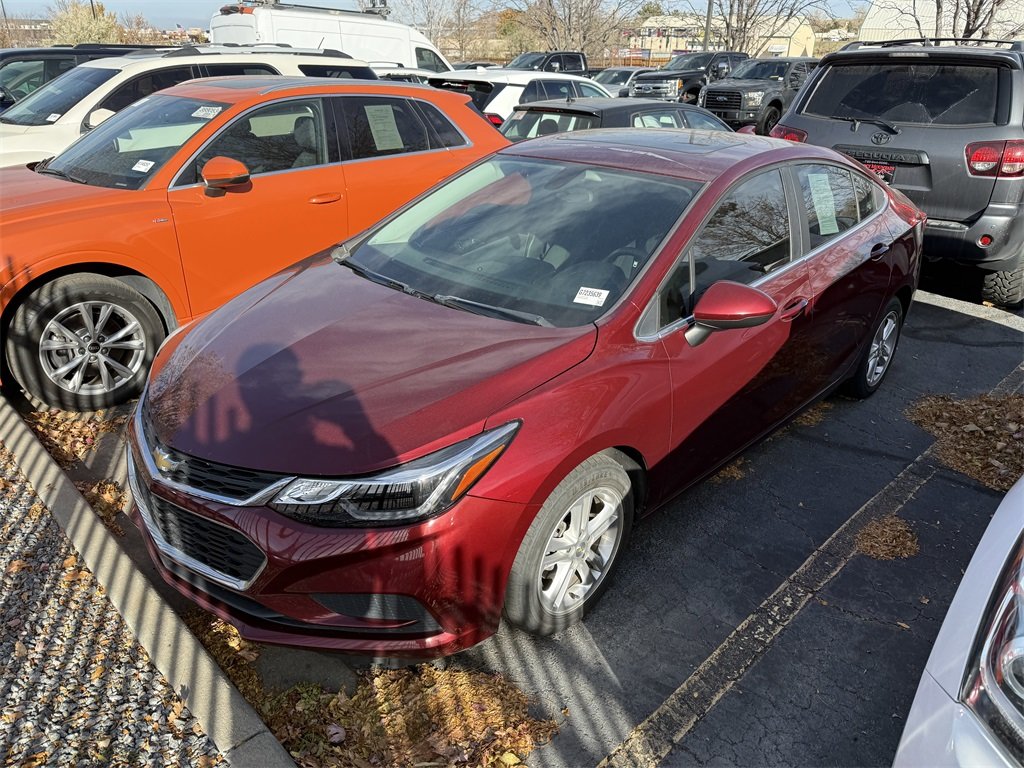 2016 Chevrolet Cruze LT photo 2