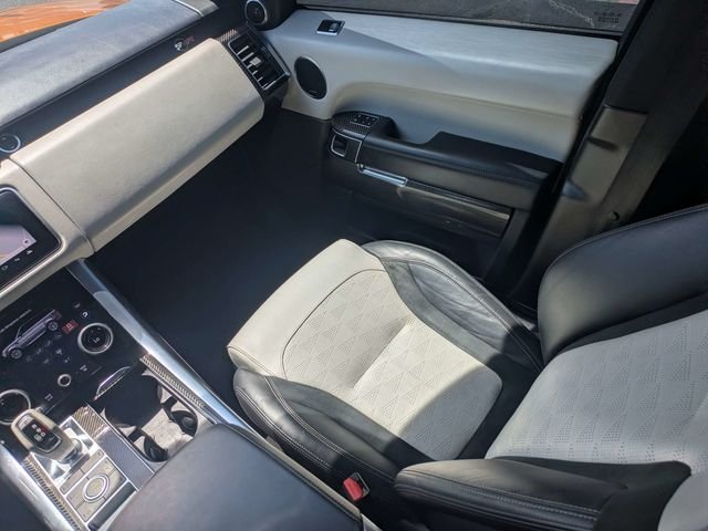 Used 2020 Madagascar Orange Metallic Land Rover SVR image 18
