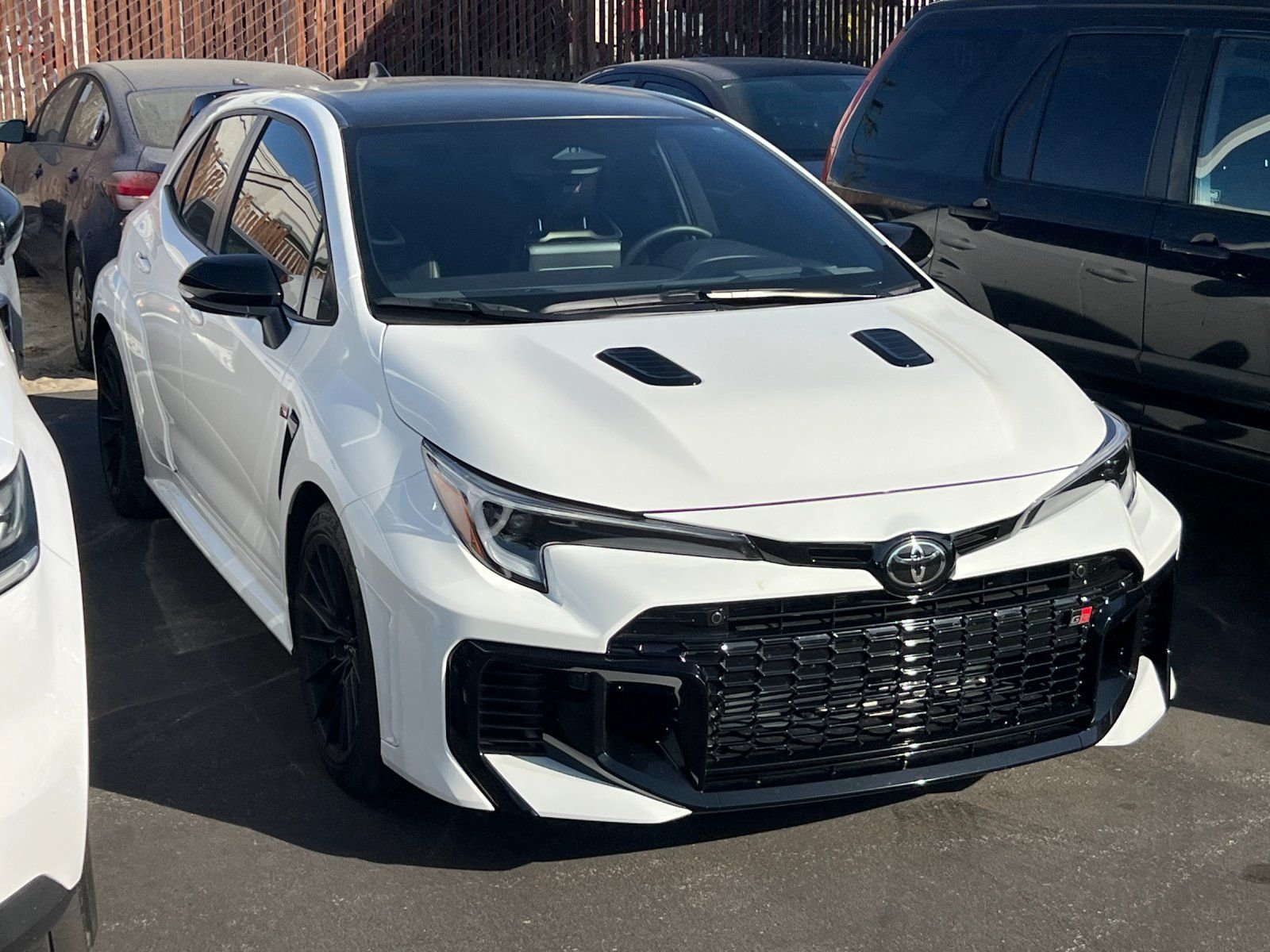 Used 2025  Toyota Premium Plus image 2