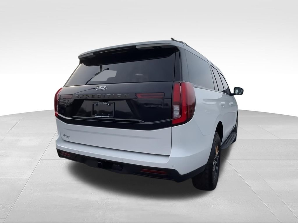 New 2026 Star White Metallic Tri-Coat Ford Tremor® image 8