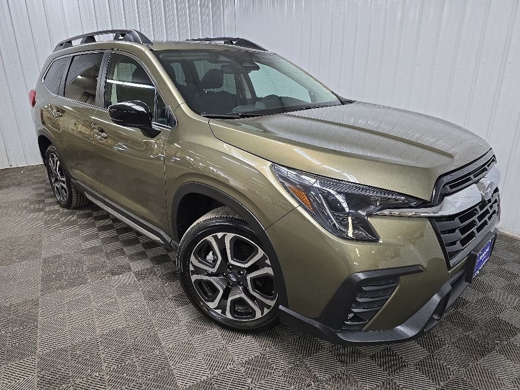 2025 Subaru Ascent Limited - Photo 7