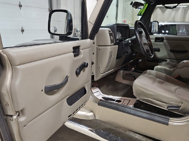 Used 2004 Beige Jeep Sport image 11