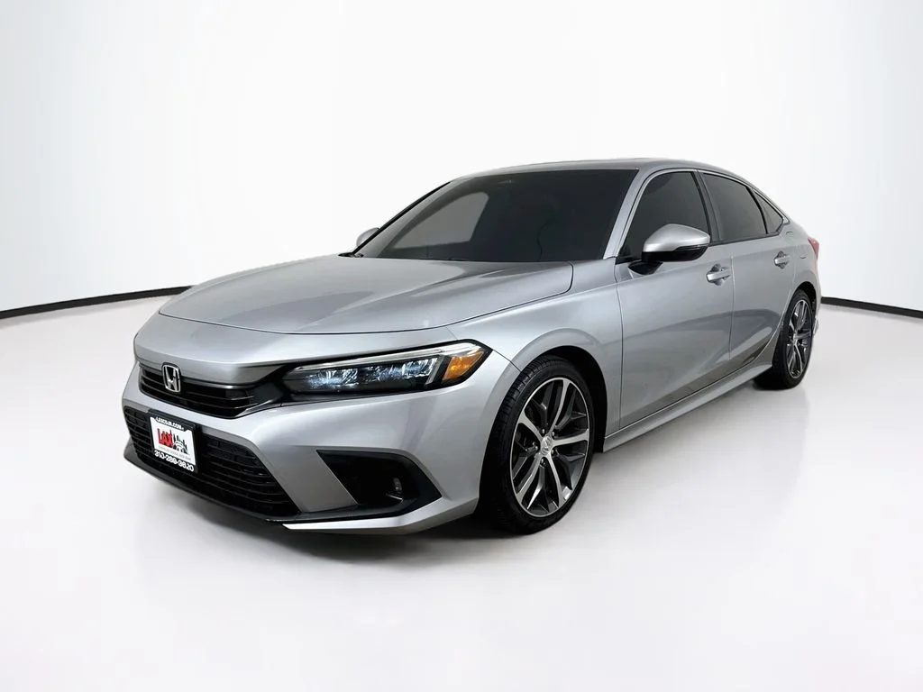 Used 2022  Honda Touring image 3