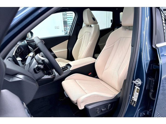 New 2026 Arctic Race Blue metallic BMW 30 xDrive image 25