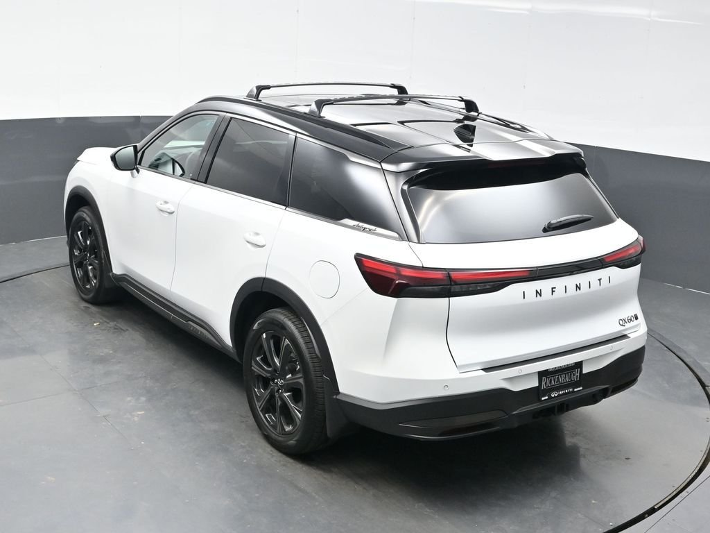 New 2027 2T RAD WHT INFINITI Autograph AWD image 43