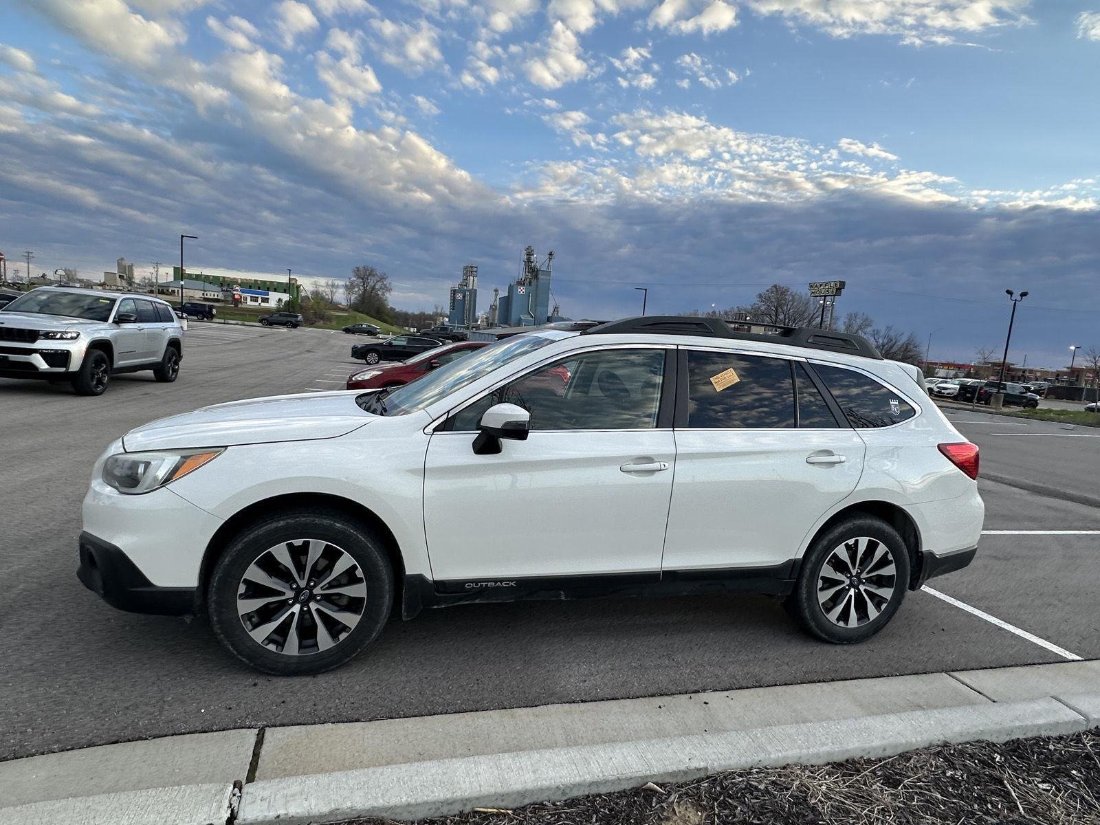 Used 2015 Subaru Outback Limited with VIN 4S4BSENC9F3259608 for sale in Kansas City