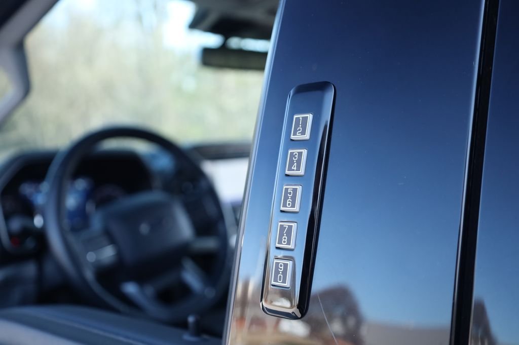 2022 Ford F-150 XLT - Photo 19