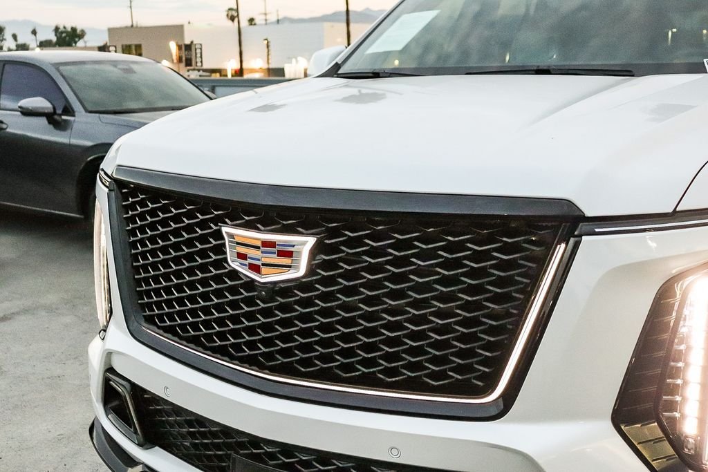 Used 2025 Crystal White Cadillac V-Series image 6