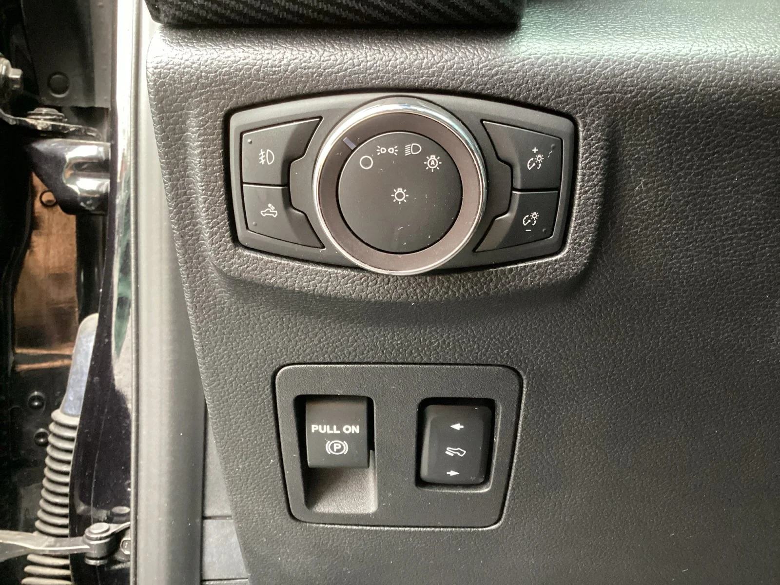 Certified Used 2019 Black Metallic Ford XLT image 24